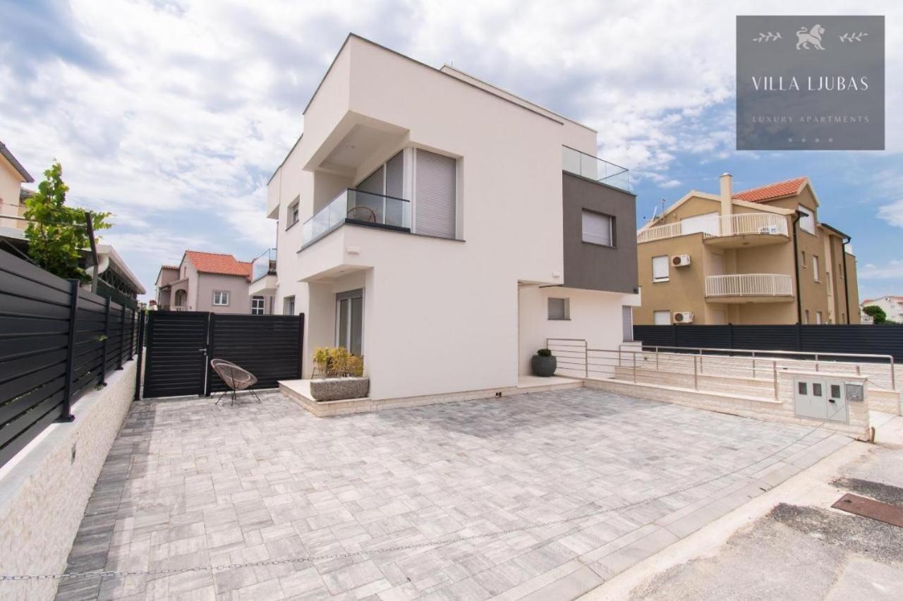 Villa Ljubas ซรีมา ภายนอก รูปภาพ