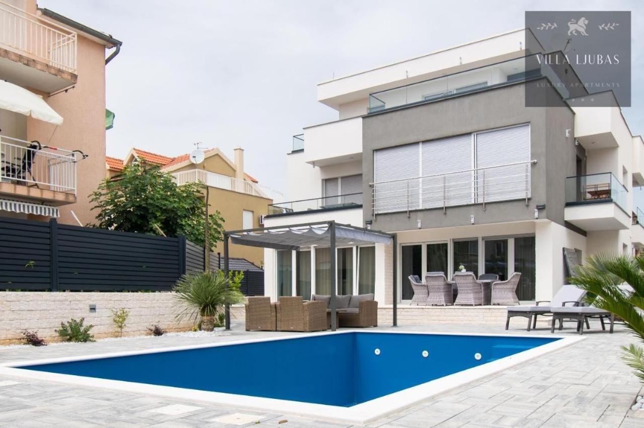 Villa Ljubas ซรีมา ภายนอก รูปภาพ